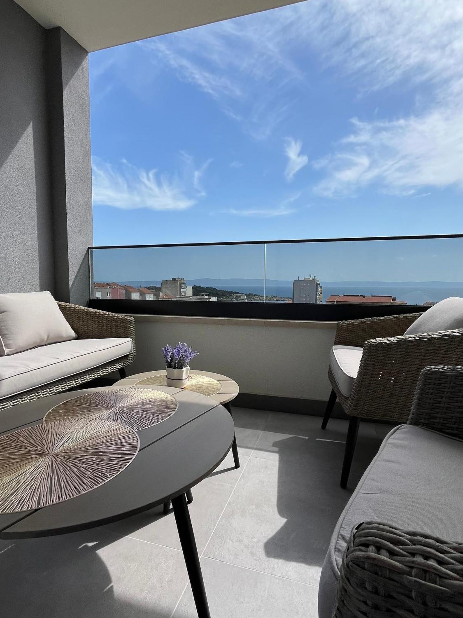 Apartment With A Parking Space - 23392 Makarska